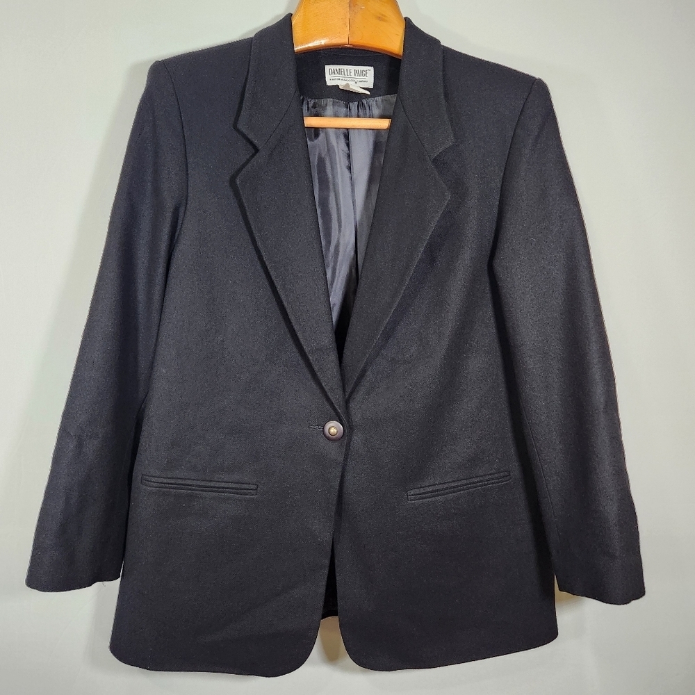 Barneys New York Women's Black Blazer 100% Wool Size 14